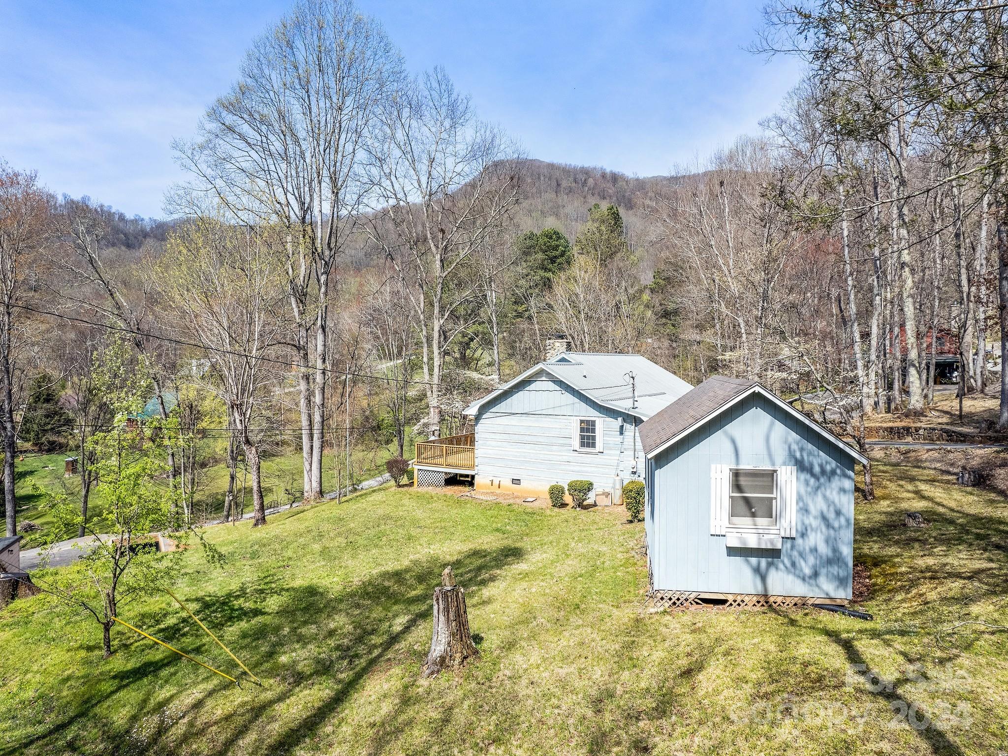 153 Forest Hill Road Waynesville, NC 28785 - Photo 3 of 38 Gallery Image 3