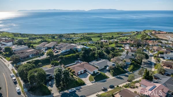 3512 Heroic Drive Rancho Palos Verdes, CA 90275 - Photo 2 of 41