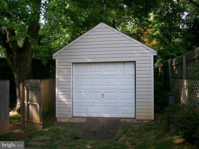 4505 Dahill Road Silver Spring, MD 20906 - Photo 14 of 17 Huge garage-like shed