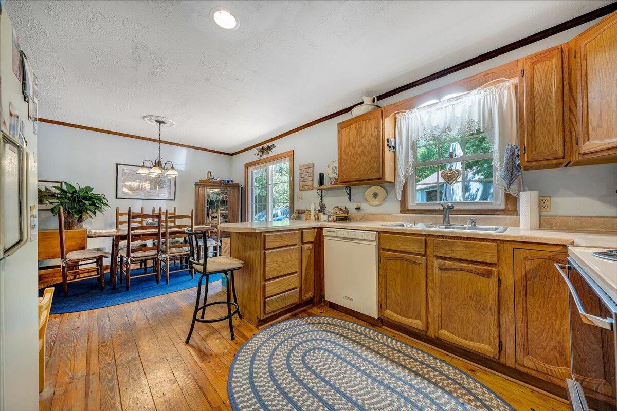 101 Gap Bridge Road Moneta, VA 24121 - Photo 18 of 52 39-MIB01719