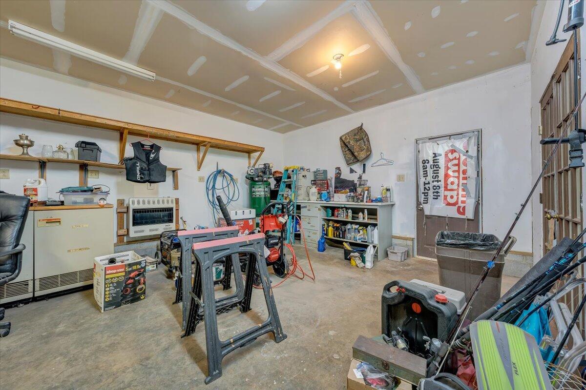 101 Gap Bridge Road Moneta, VA 24121 - Photo 33 of 52 59-MIB01674