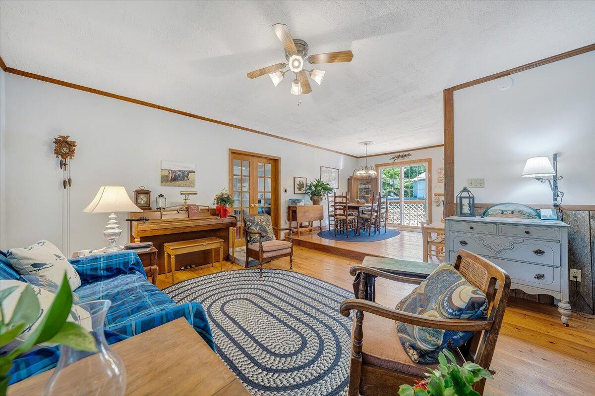 101 Gap Bridge Road Moneta, VA 24121 - Photo 6 of 52 21-MIB01695