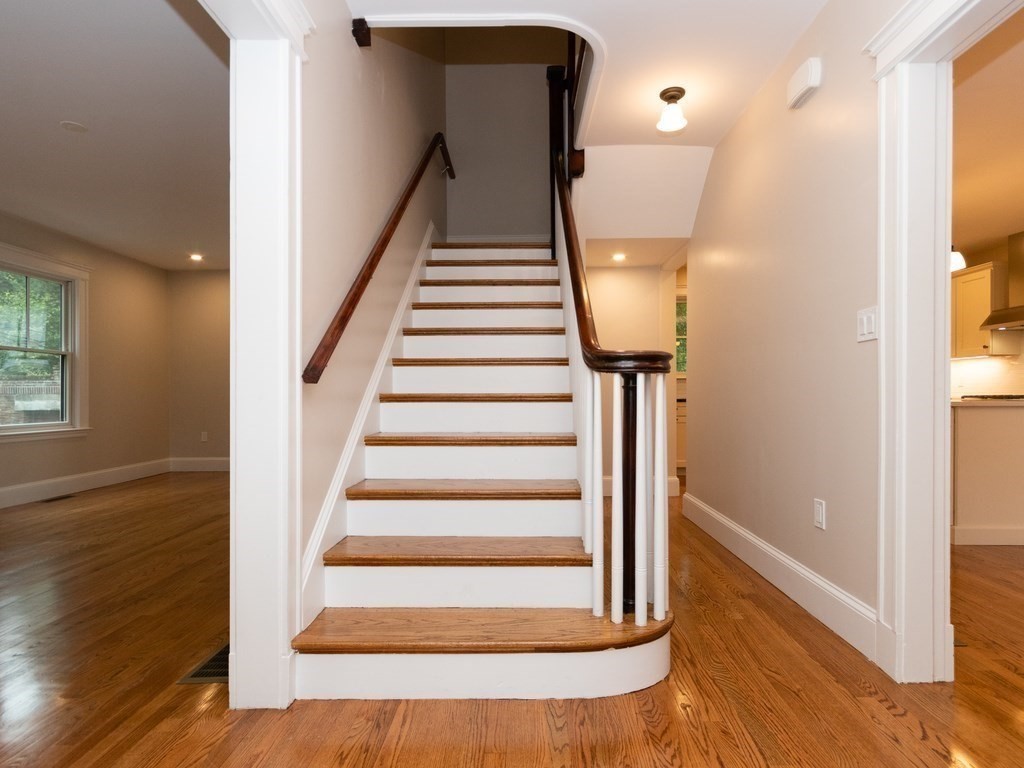 36 Orchard Road Brookline, MA 02445 - Photo 12 of 42 Gallery Image 12