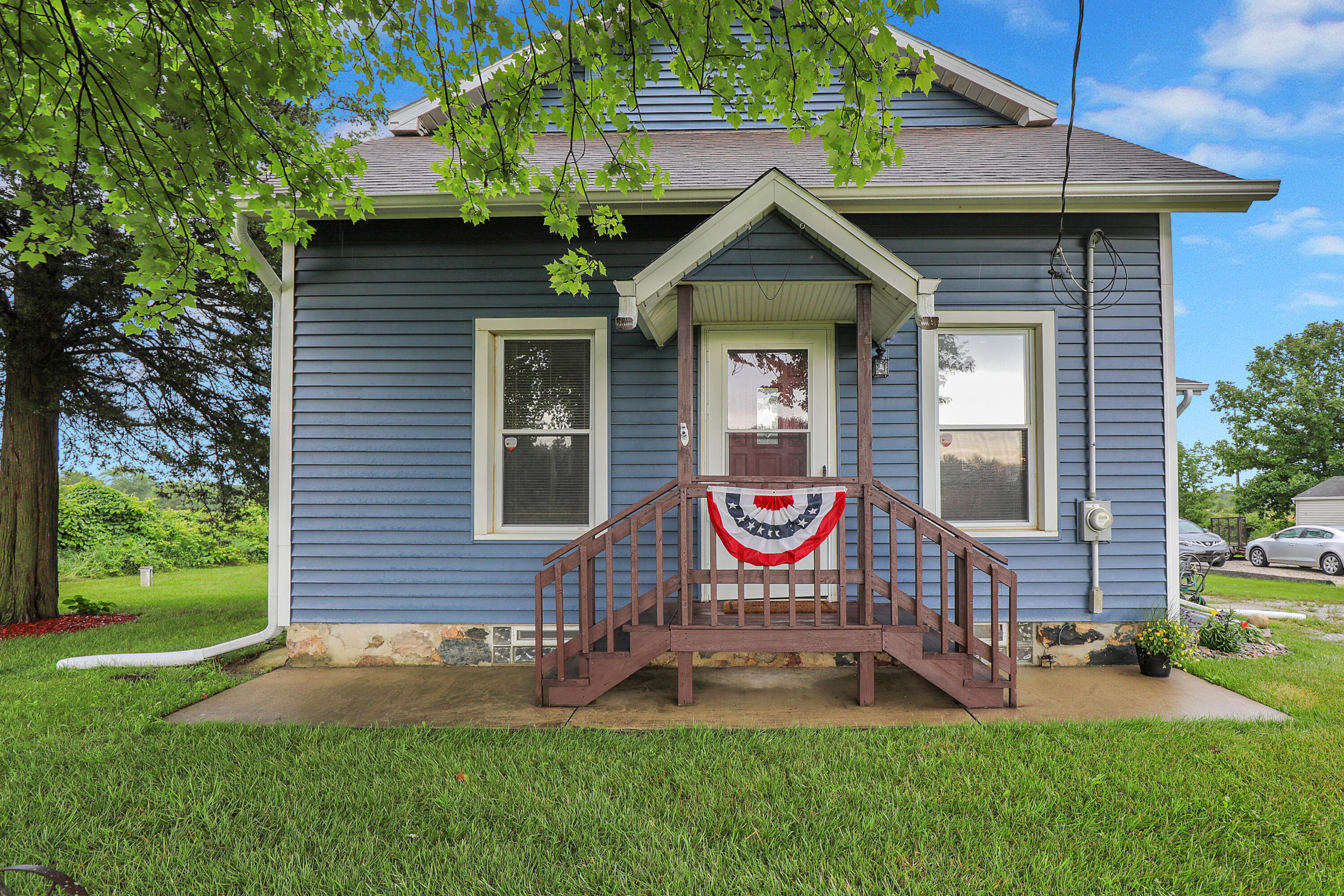 3555 Pease Road South Bellevue, MI 49021 - Photo 5 of 26 Front