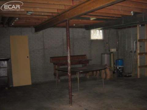 8265 Bennett Lake Road Fenton, MI 48430 - Photo 15 of 15 20425328-14.JPG