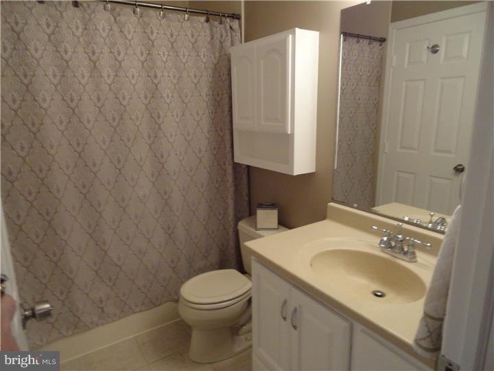 2537 Valley View Road Bensalem, PA 19020 - Photo 13 of 16 Bedroom - Main