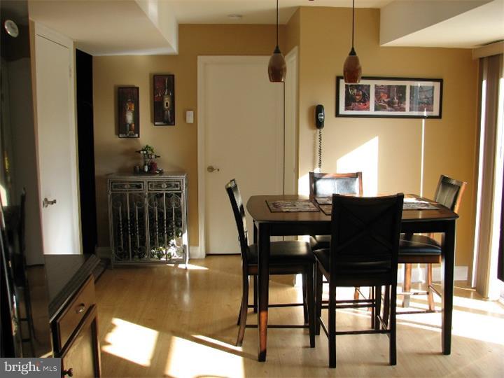 2537 Valley View Road Bensalem, PA 19020 - Photo 5 of 16 Gallery Image 5