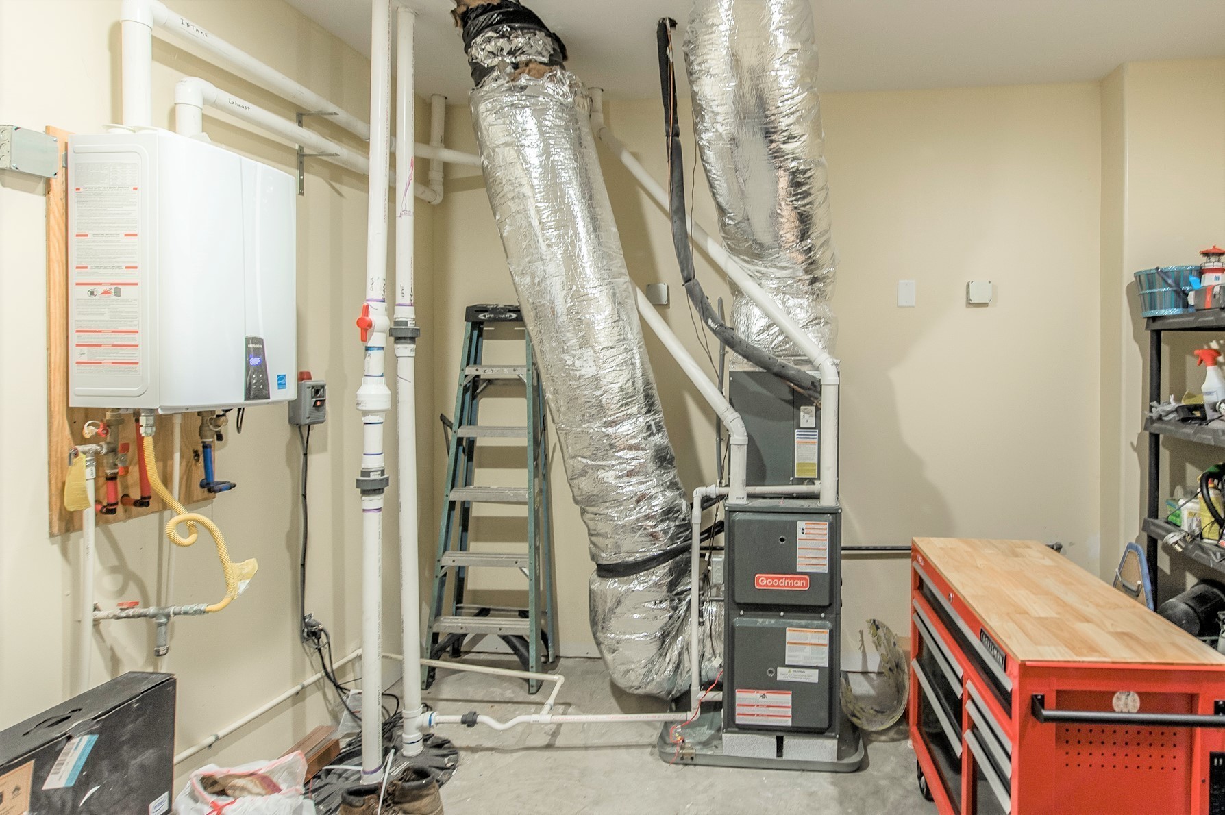 800 Butler Road Portland, TN 37148 - Photo 33 of 38 a view of a room with gym equipment
