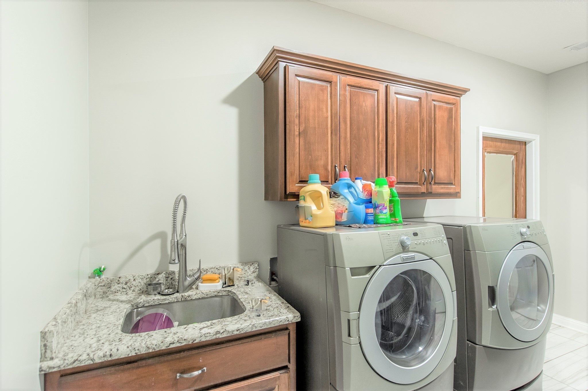 800 Butler Road Portland, TN 37148 - Photo 34 of 38 a utility room with dryer and washer