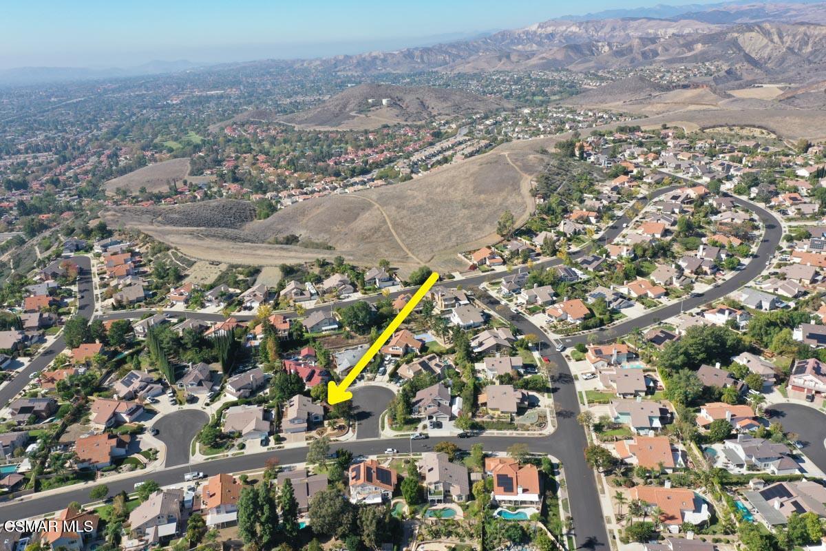 3037 Klamath Avenue Simi Valley, CA 93063 - Photo 37 of 38 an aerial view of a city