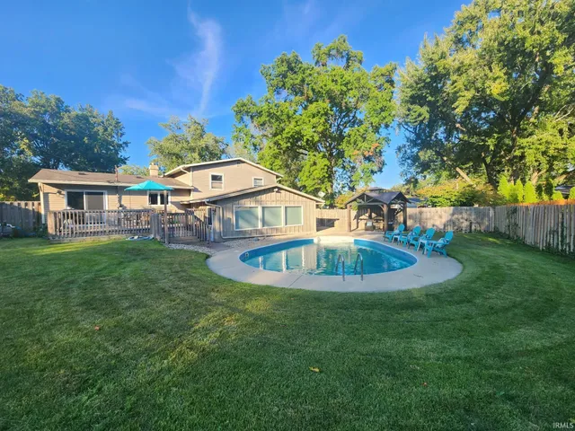 $385,000 | 1635 Springbrook Drive, Elkhart, IN 46514