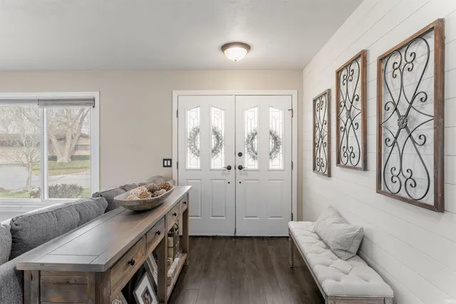 $385,000 | 1635 Springbrook Drive, Elkhart, IN 46514