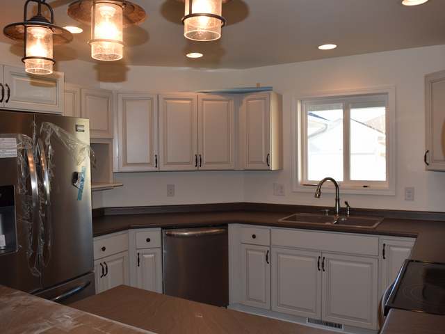 120 Park Ridge Court, Unit 11 Rhinelander, WI 54501 - Photo 4 of 13 Gallery Image 4
