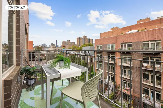 $1,395,000 | 317 Greene Avenue, Unit 4B | Bedford-Stuyvesant