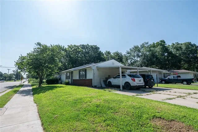 $78,600 | 2409 West 1st Street, Coffeyville, KS 67337