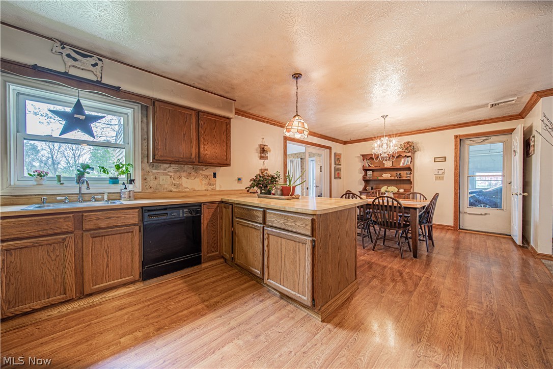 5941 South Ridge Road Madison, OH 44057 - Photo 3 of 26