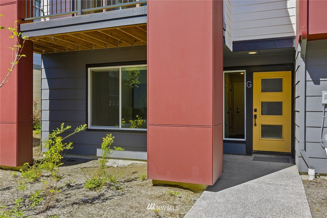 612 237th Street Southeast, Unit G Bothell, WA 98021 - Photo 2 of 34