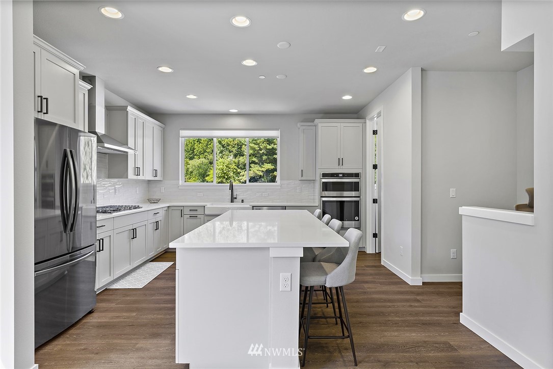 612 237th Street Southeast, Unit G Bothell, WA 98021 - Photo 13 of 34