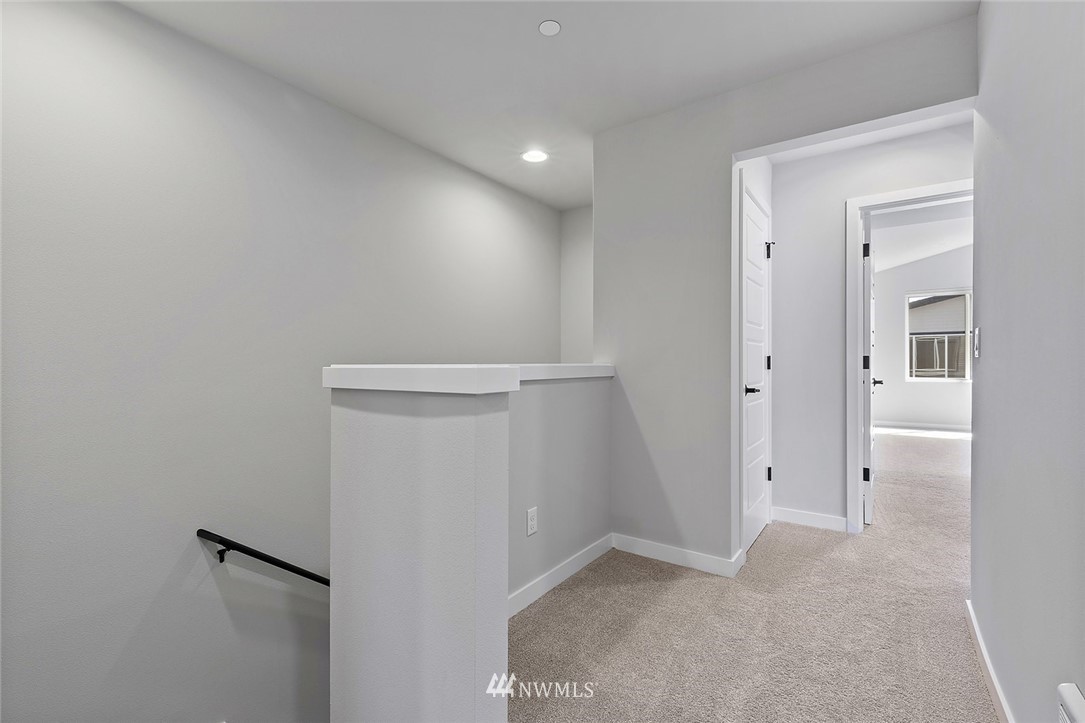 612 237th Street Southeast, Unit G Bothell, WA 98021 - Photo 20 of 34