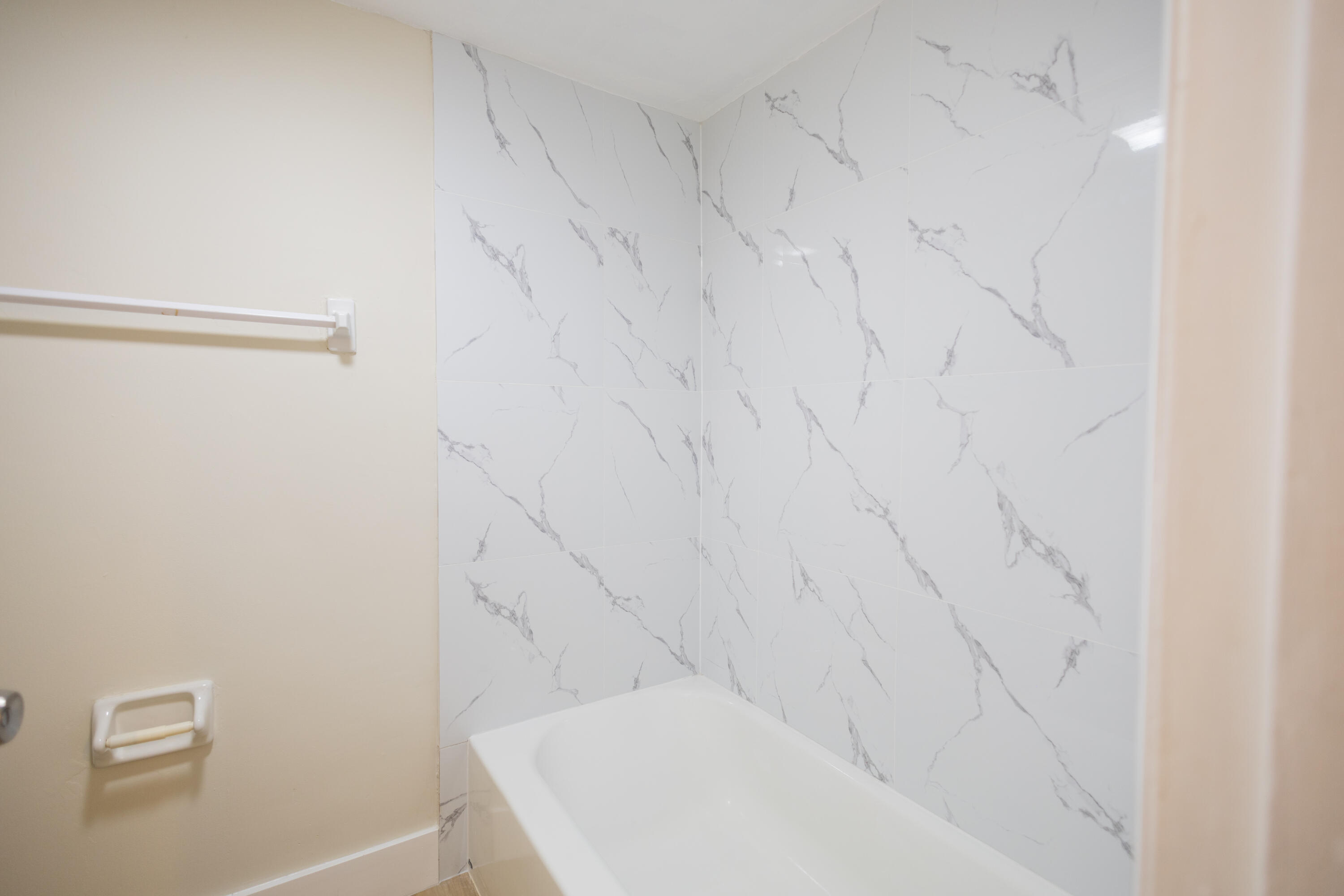 317 Woodland Road Palm Springs, FL 33461 - Photo 14 of 16 Woodland-13
