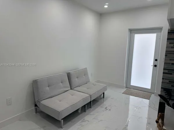 $1,495 | 12970 Southwest 187th Street, Unit EFFICIENCY, Miami, FL 33177