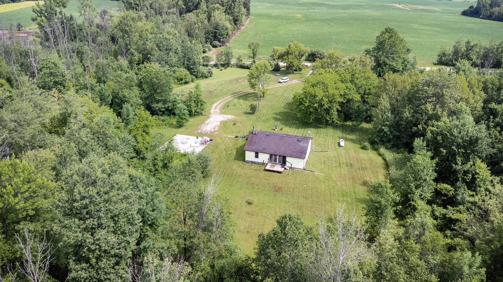 2721 Saganing Road Bentley, MI 48613 - Photo 3 of 31
