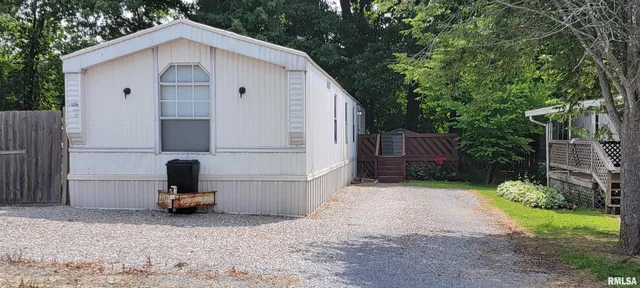 $52,000 | 1535 Maureen Drive, Marion, IL 62959