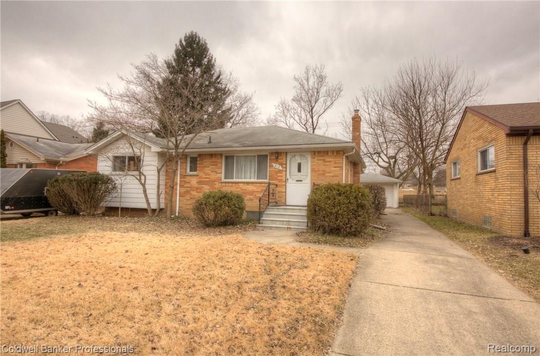 212 South Alice Avenue Rochester, MI 48307 - Photo 1 of 32 Front of House