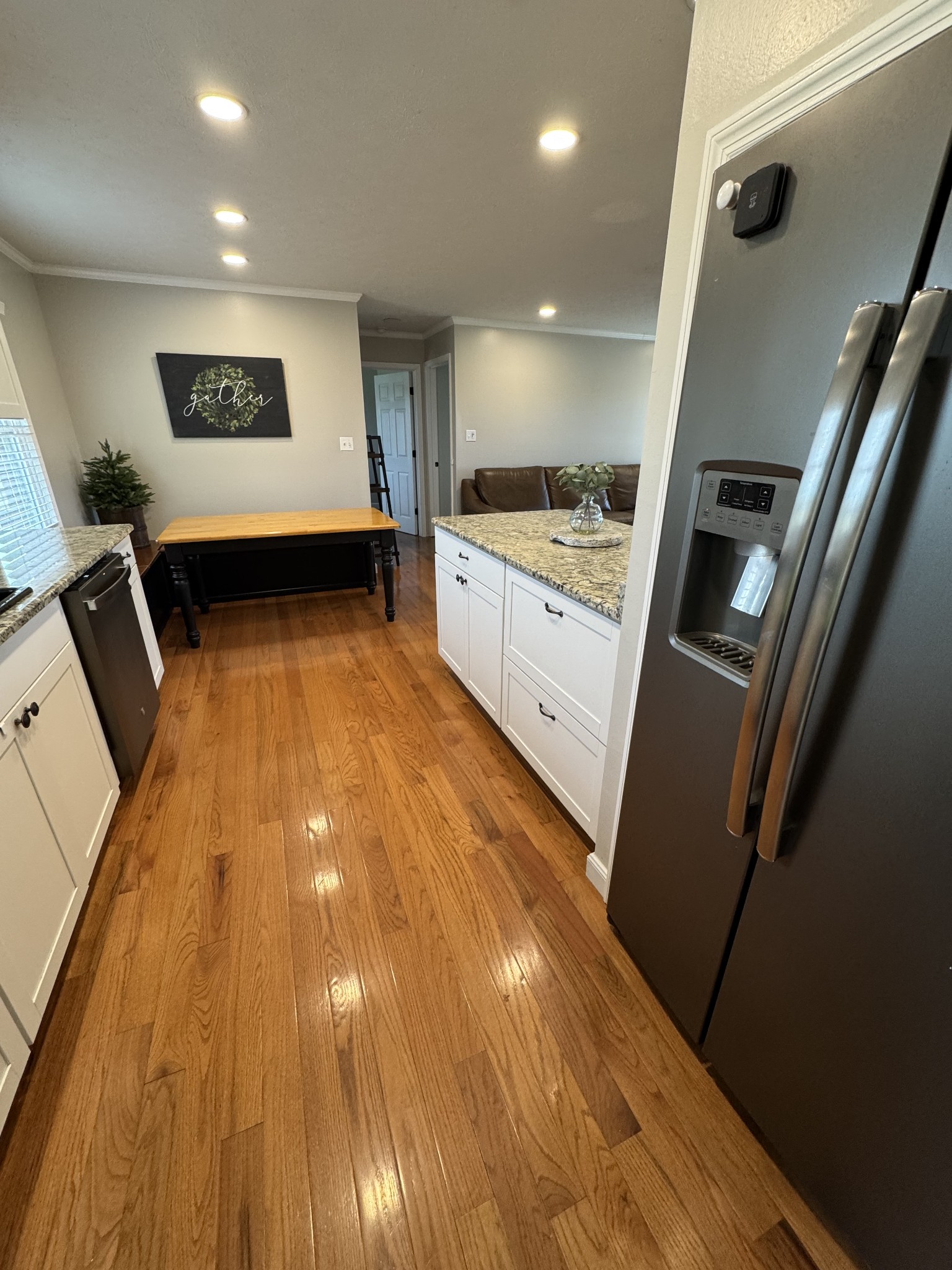 800 Pea Ridge-Sharon Grove Road Elkton, KY 42220 - Photo 6 of 43 a view of a kitchen with wooden floor and electronic appliances