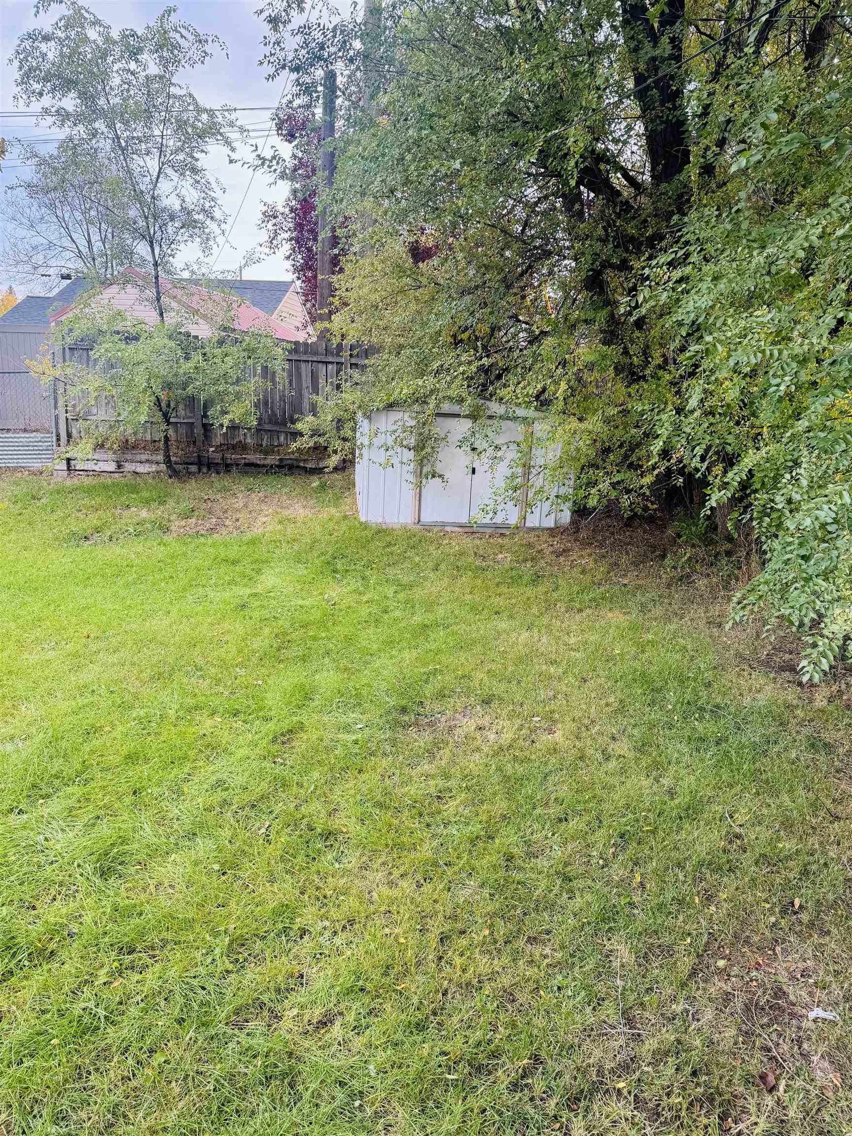 305 East Graves Road Spokane, WA 99218 - Photo 12 of 14