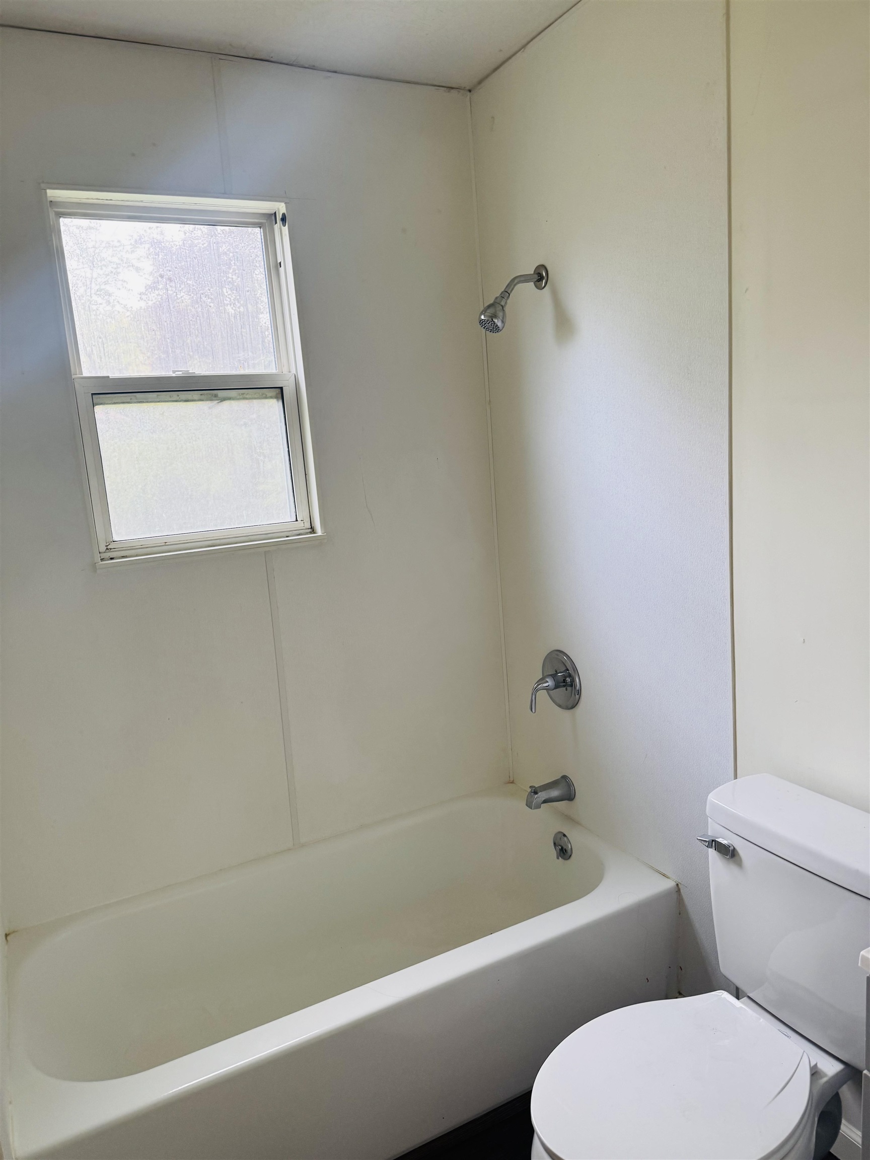 305 East Graves Road Spokane, WA 99218 - Photo 10 of 14