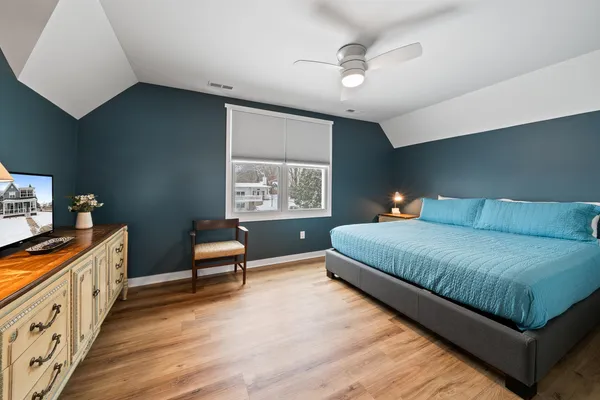 $1,750 | 80 West Geneva Street, Unit 2, Williams Bay, WI 53191