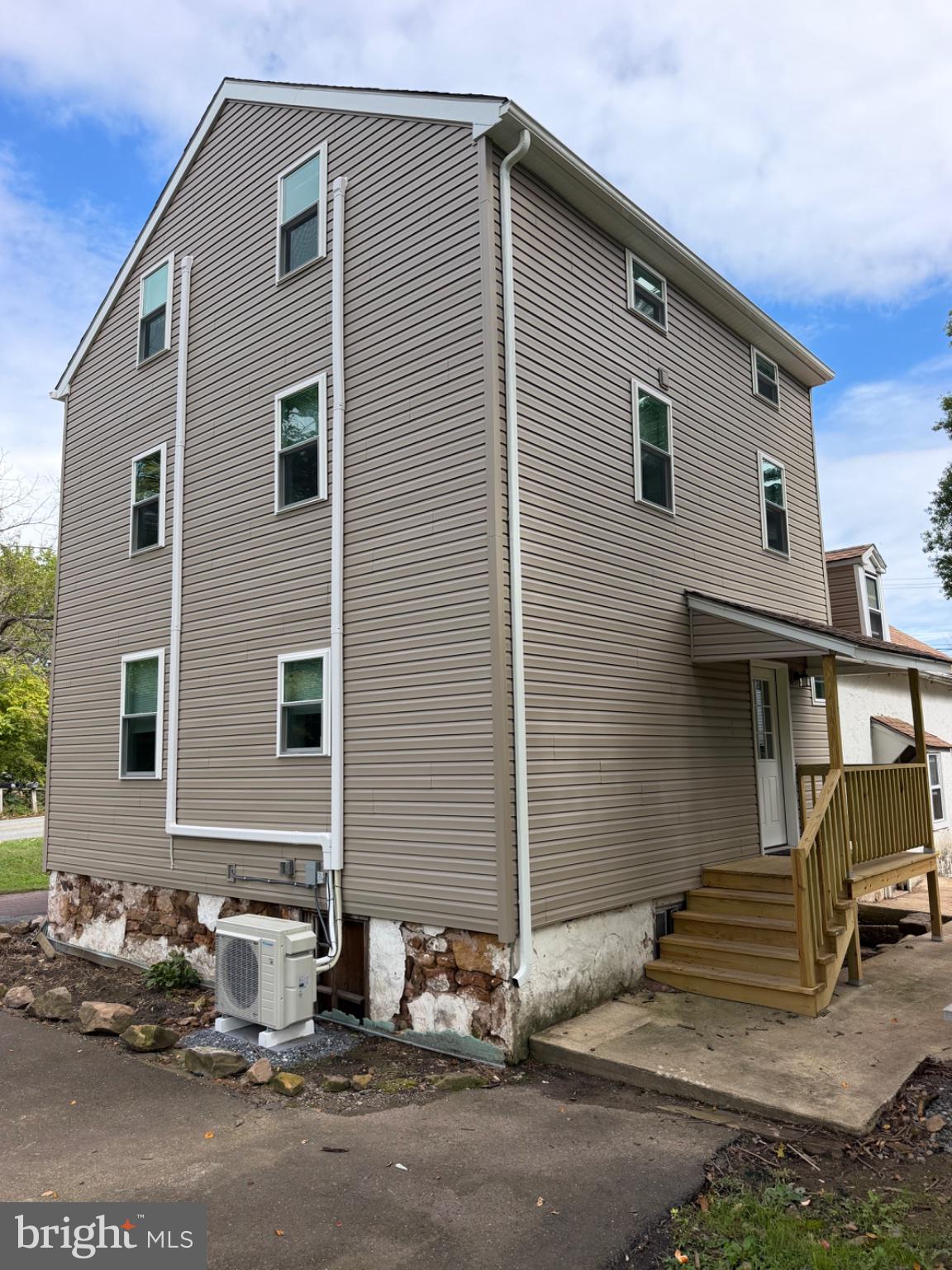 202 Stony Run Road Spring City, PA 19475 - Photo 4 of 20 Exterior View