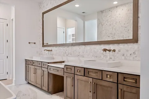 $2,999,990 | 8124 Boiling Spgs Place, Brentwood, TN 37027