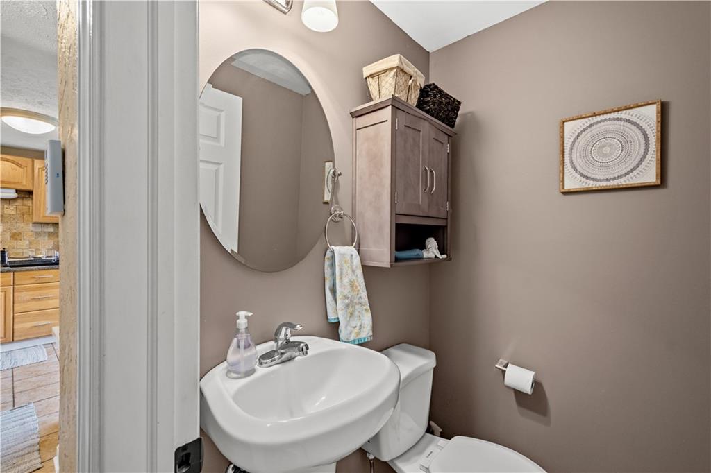 345 Ridge Point Circle Bridgeville, PA 15017 - Photo 11 of 25 Gallery Image 11