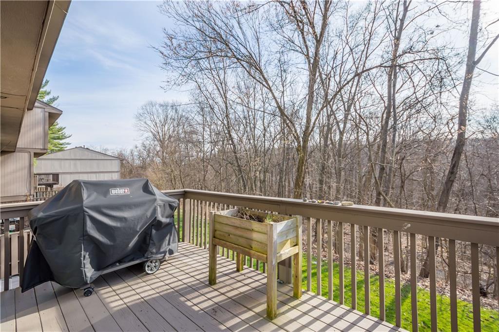 345 Ridge Point Circle Bridgeville, PA 15017 - Photo 9 of 25 Gallery Image 9