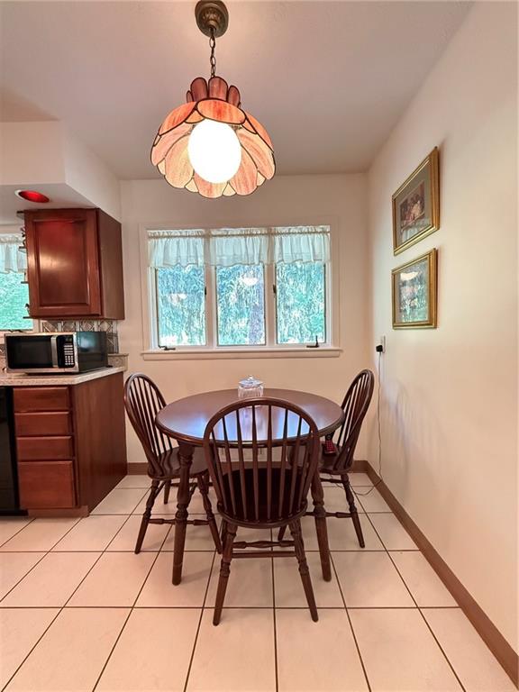 397 Hadley Road Greenville, PA 16125 - Photo 15 of 37 eat in area
