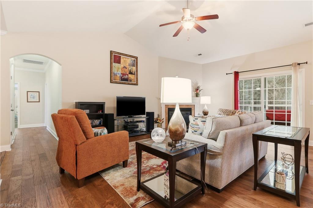 4055 St Johns Street High Point, NC 27265 - Photo 8 of 34