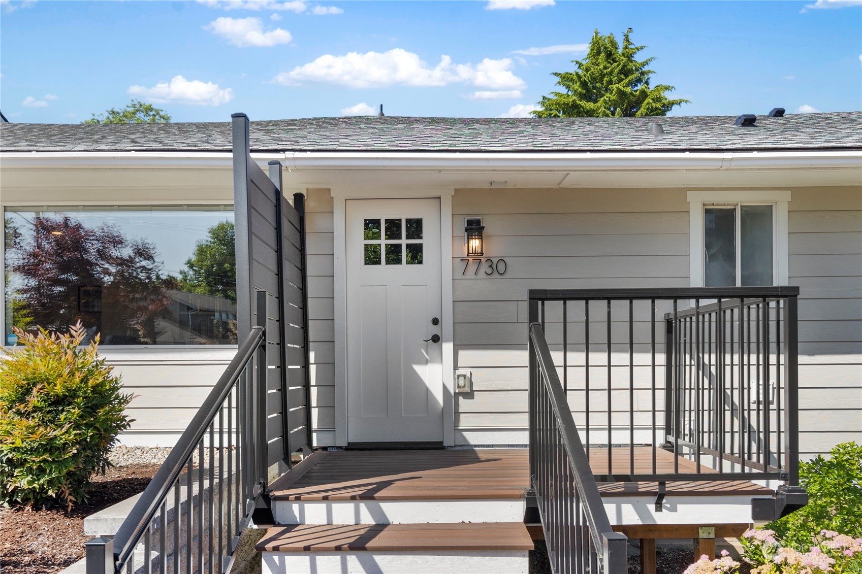 7728 South 128th Street Seattle, WA 98178 - Photo 16 of 31 a view of a balcony