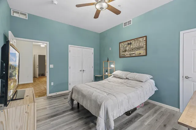 $415,000 | 270 4th Street East, Unit 401, St. Paul, MN 55101