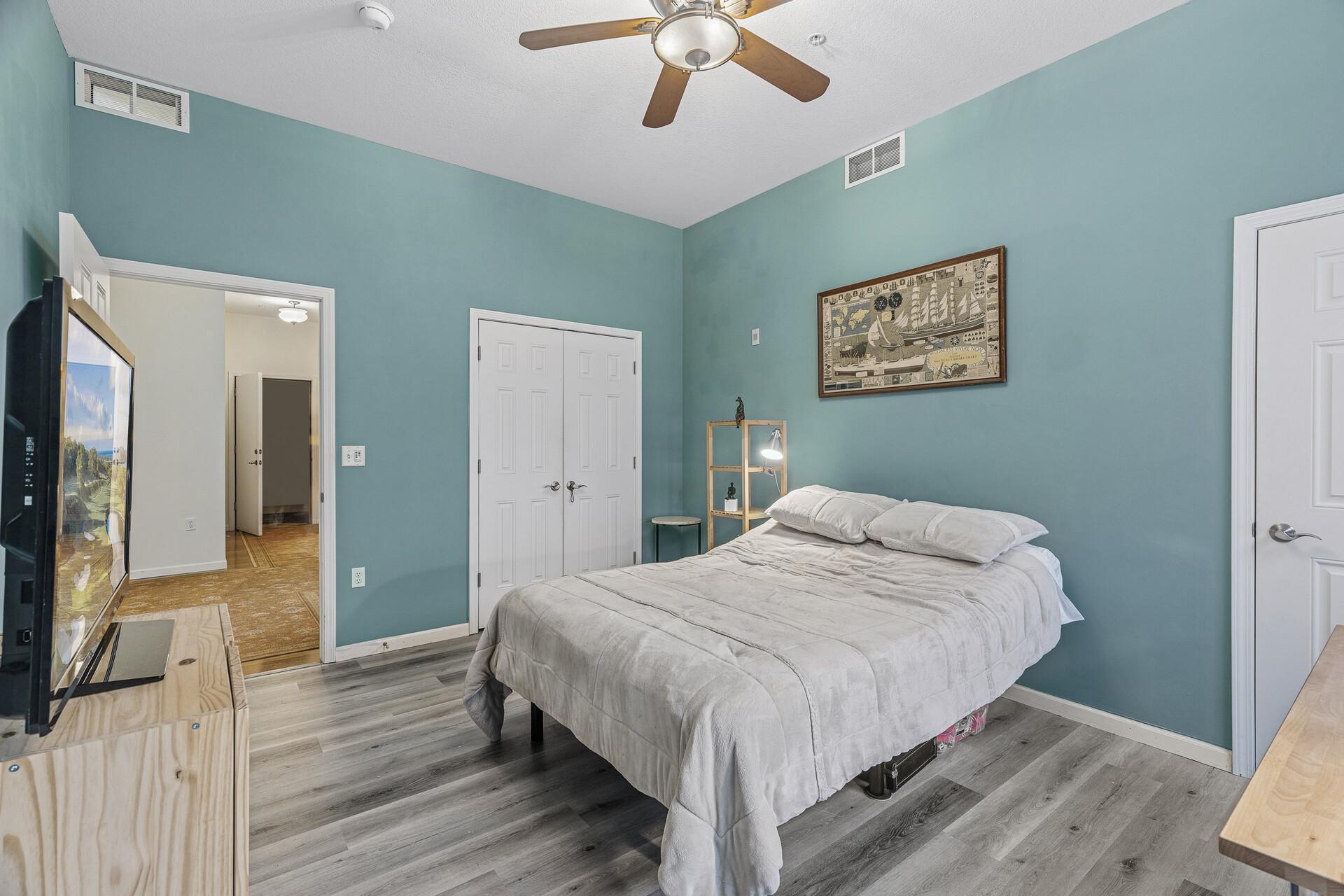 270 4th Street East, Unit 401 St. Paul, MN 55101 - Photo 23 of 38