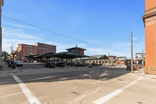 $415,000 | 270 4th Street East, Unit 401, St. Paul, MN 55101