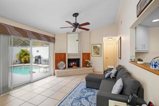 $199,975 | 5027 Jamaica Circle, Unit 7, Orlando, FL 32808