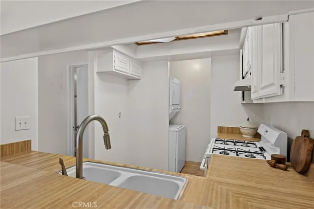 $485,000 | 18725 East Arrow Highway, Unit 40, Covina, CA 91722