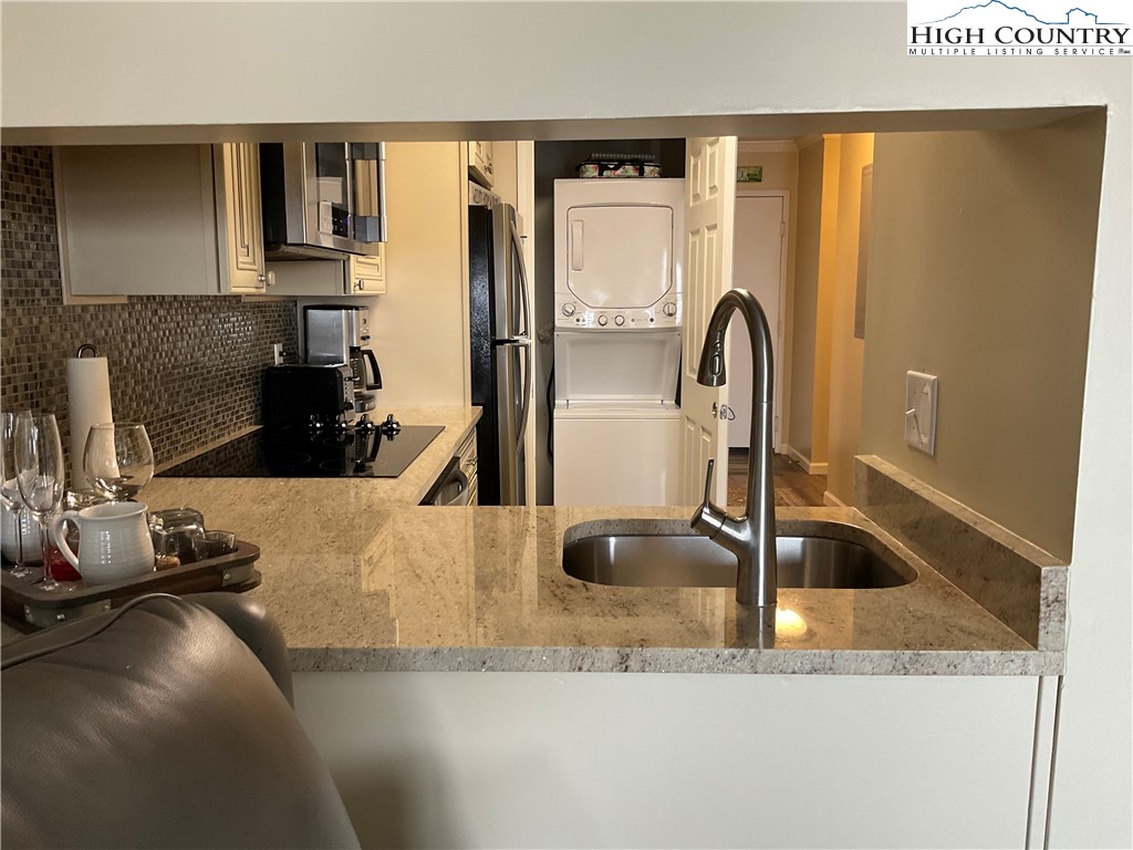 301 Pinnacle Inn Road, Unit 4114 Beech Mountain, NC 28604 - Photo 13 of 49