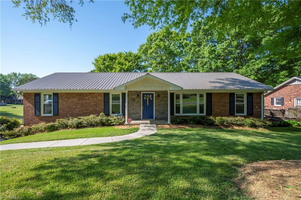 1625 Central Road Clemmons, NC 27012 - Photo 1 of 36 Gallery Image 1
