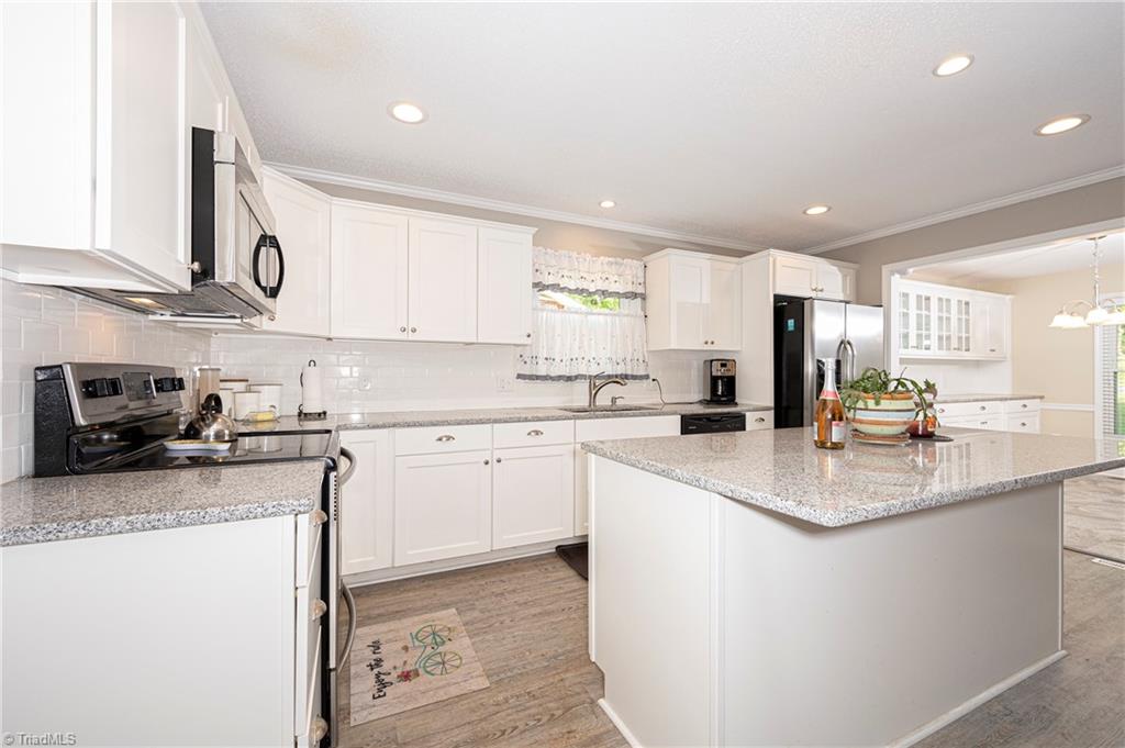 1625 Central Road Clemmons, NC 27012 - Photo 7 of 36 Gallery Image 7