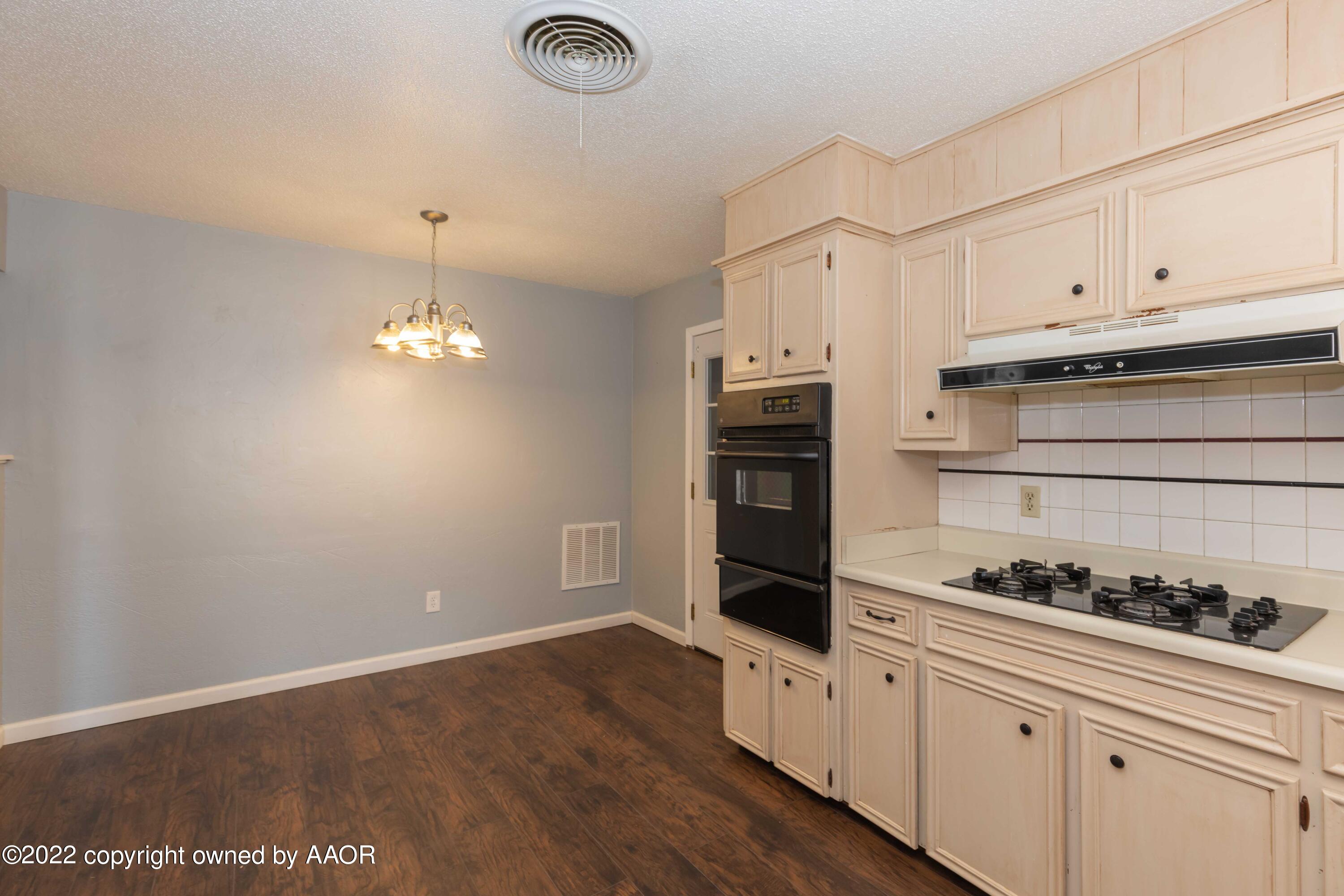 2902 Browning Street Amarillo, TX 79103 - Photo 11 of 36 KITCHEN VIEW 3