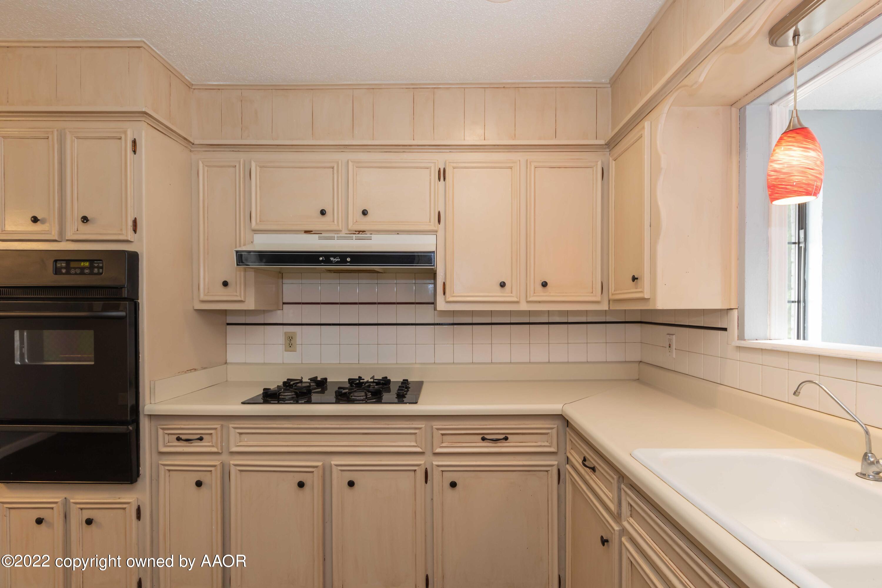 2902 Browning Street Amarillo, TX 79103 - Photo 12 of 36 KITCHEN VIEW 4