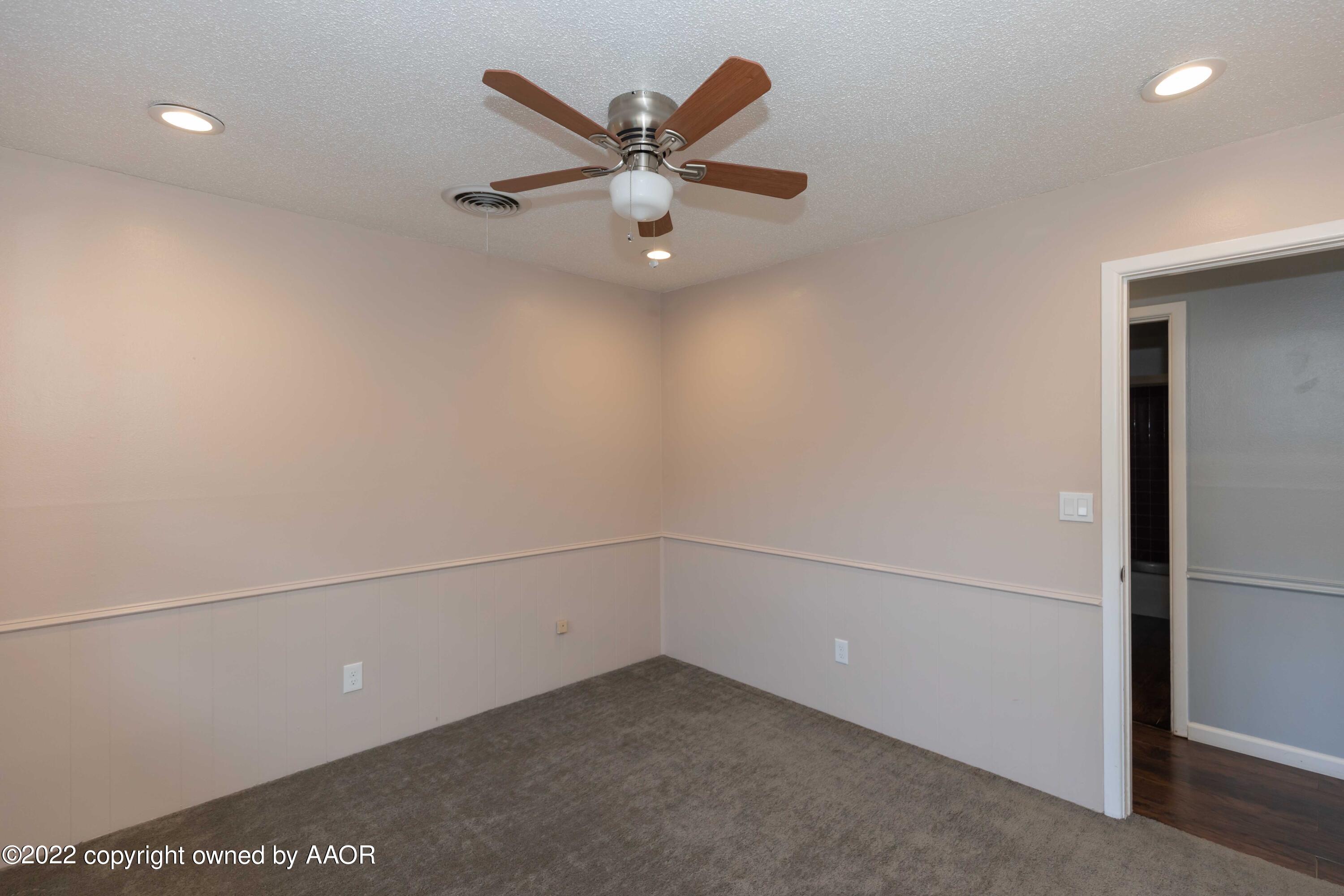 2902 Browning Street Amarillo, TX 79103 - Photo 20 of 36 BEDROOM 2 VIEW 4